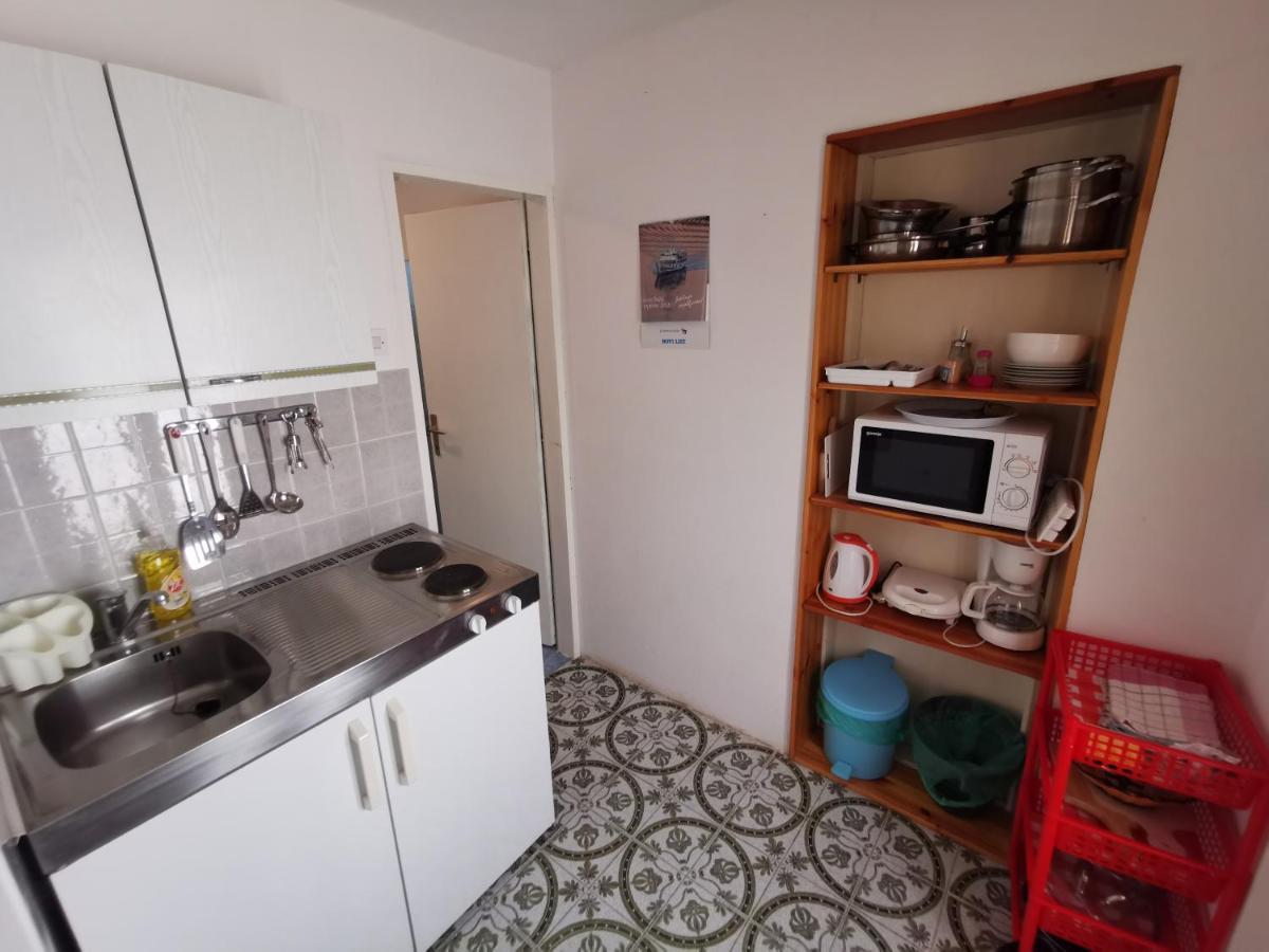 Studio Apartments Jasminka Selce Exteriör bild